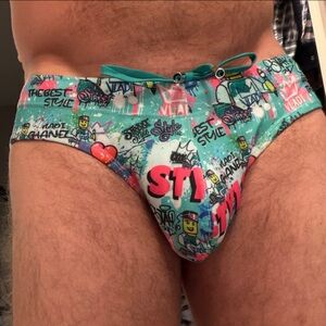 Graphic Print Men's Swim Trunks